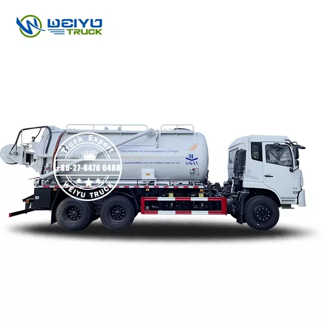 Dongfeng 4x2 14000Liters Camion d'eaux usées de vide d'aménagement paysager efficace d'aspiration